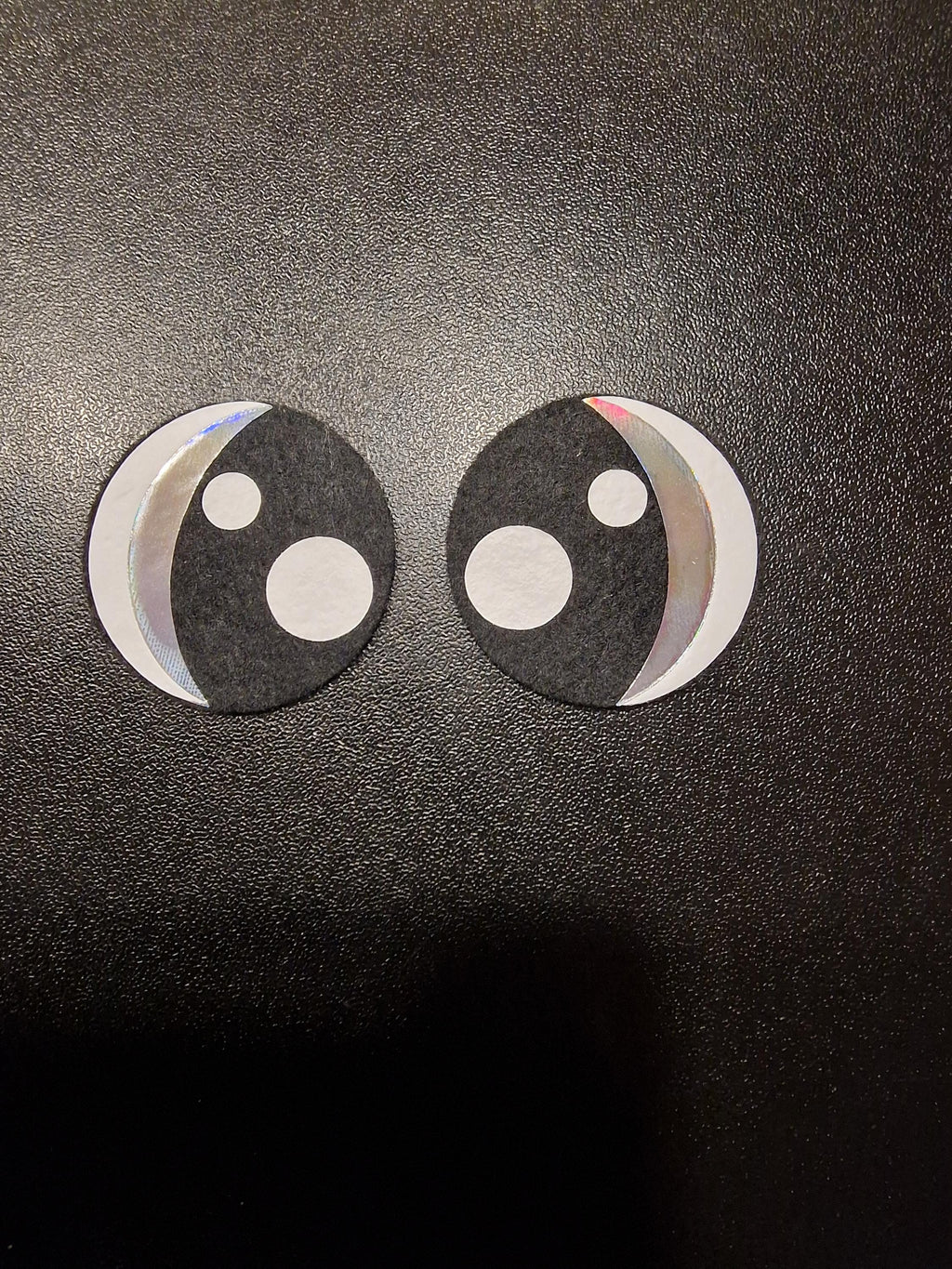 Holographic Silver Eyes: Felt & Vinyl Amigurumi Craft Eyes (5 Sets)