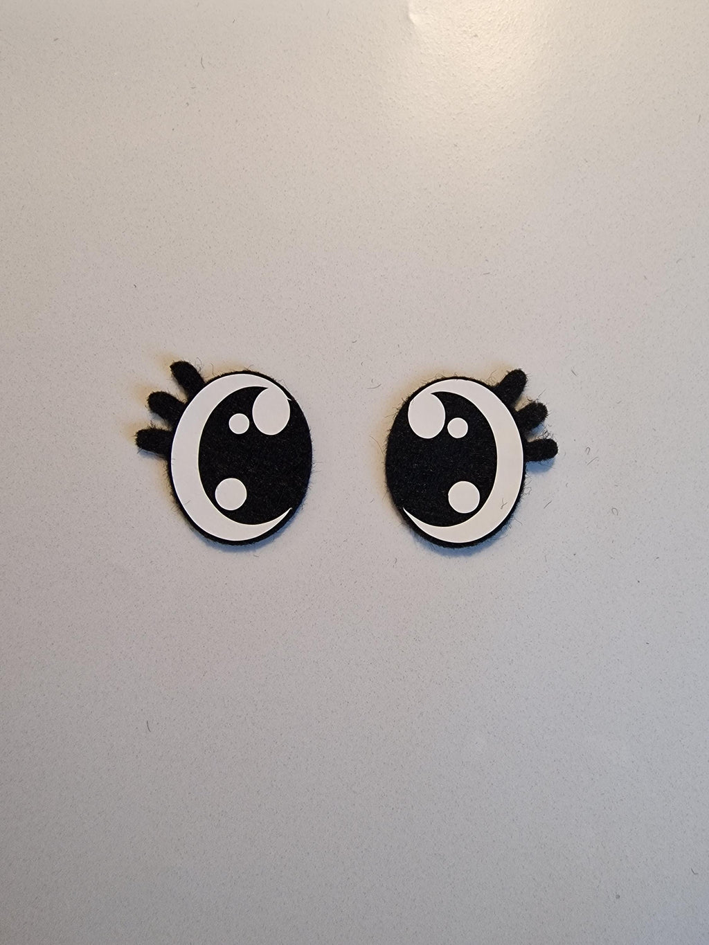 Felt Amigurumi Eyes with Lashes: 5 Sets (25-40mm)