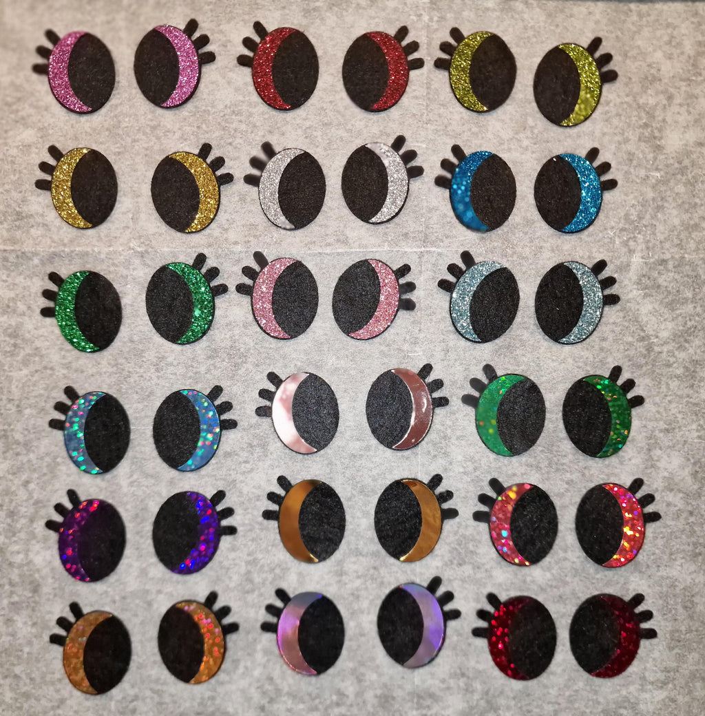 Amigurumi Felt & Vinyl Eyes with Lashes: Glitter/Holo Heart Detail (5 Sets / 10 Eyes)
